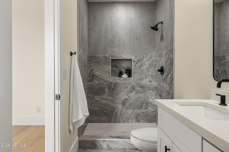 guest bath3_1