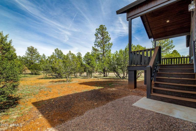 2759PantherCir-Overgaard-AZ-32