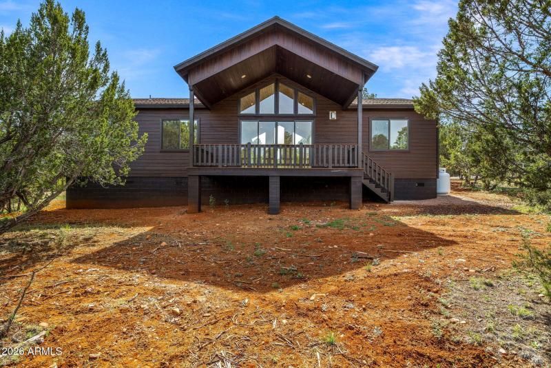 2759PantherCir-Overgaard-AZ-34
