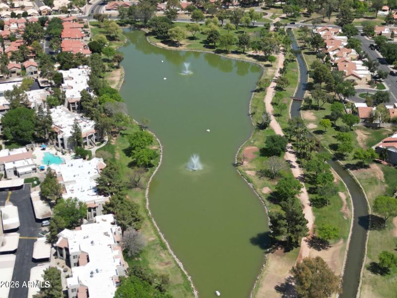 lake and park across gila sprins fountai