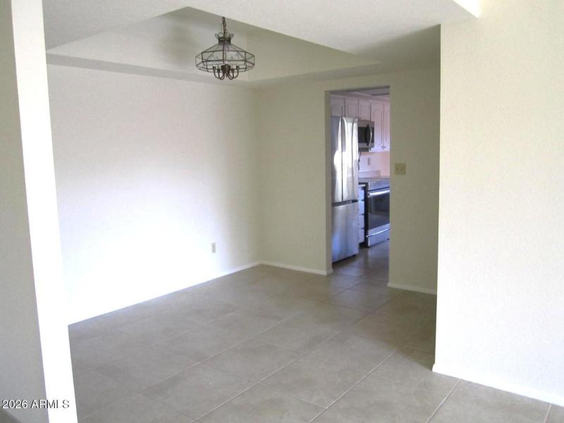 11 419 DINING AREA