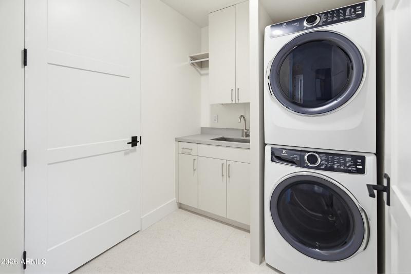 B405 Laundry
