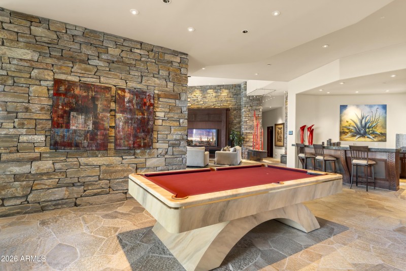 023_Game Room