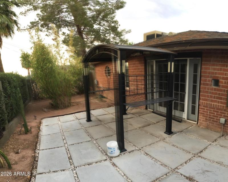 UNIT 1 PRIVATE YARD