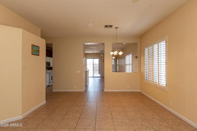 Blaine-3317 W Via Del Sol Dr-5