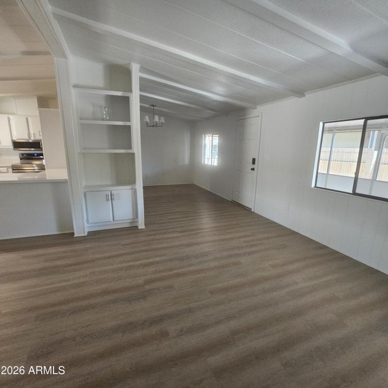 18028 living dining