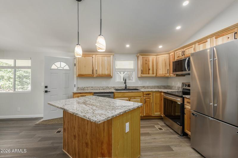 255 Oak 012