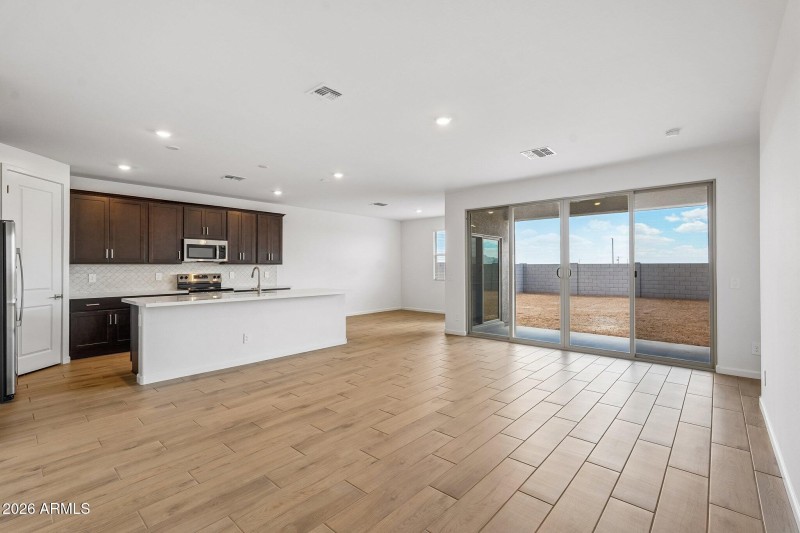 11-web-or-mls-W Camino de Oro-S0605-011