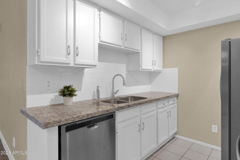 21-web-or-mls-P1647330
