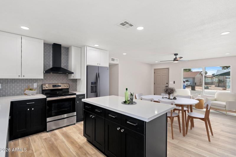 3556 E Helena Dr - 11 VS (1)