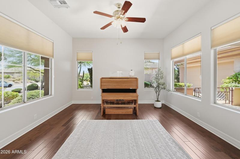Extra room/den by the front entrance