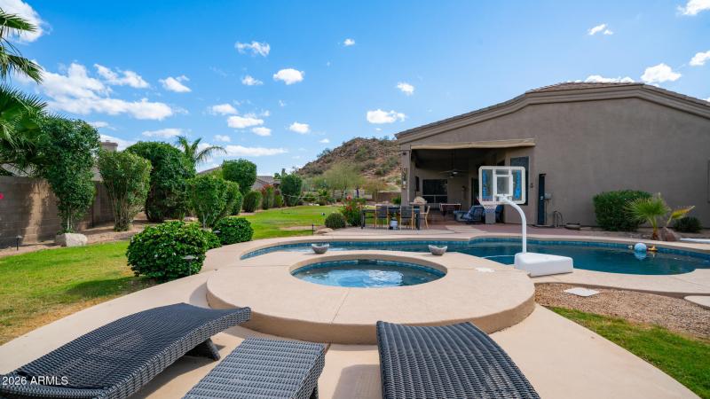 2703 N Adair Cir Exterior-28