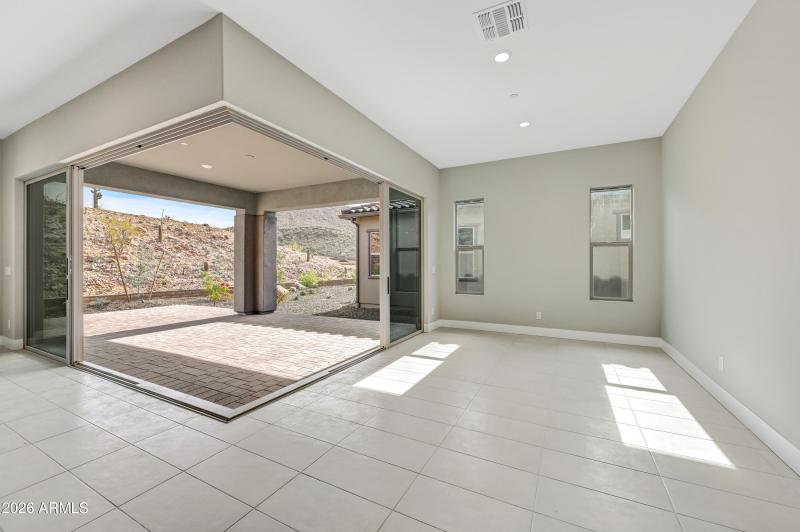 Trilogy_Ridgecrest_Savona_HS_29_dine