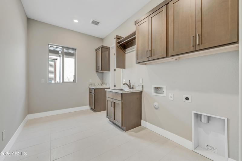 Trilogy_Ridgecrest_Savona_HS_29_lndry