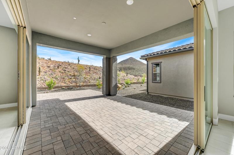 Trilogy_Ridgecrest_Savona_HS_29_patio