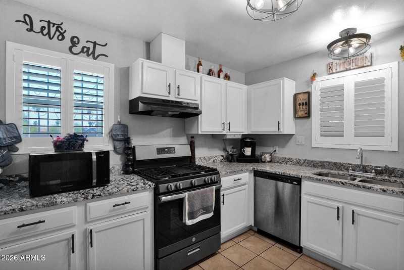13-web-or-mls-P1647985