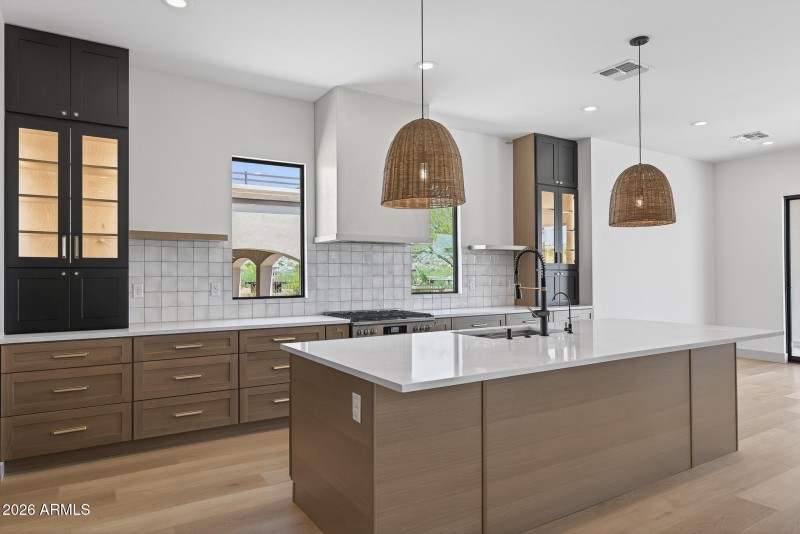 13) KITCHEN