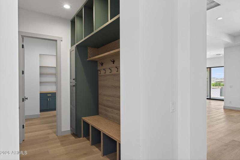 43) MUD ROOM