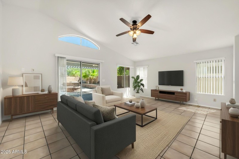 1284 W Kingbird Dr VS 1