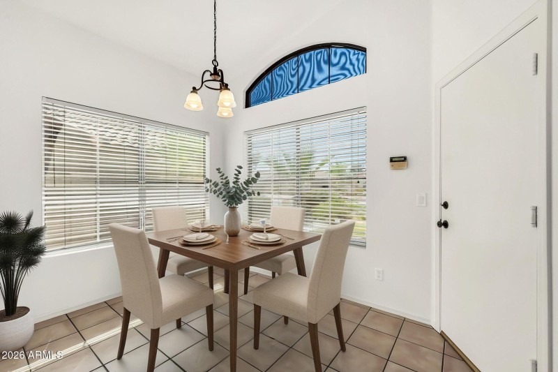 1284 W Kingbird Dr VS 2