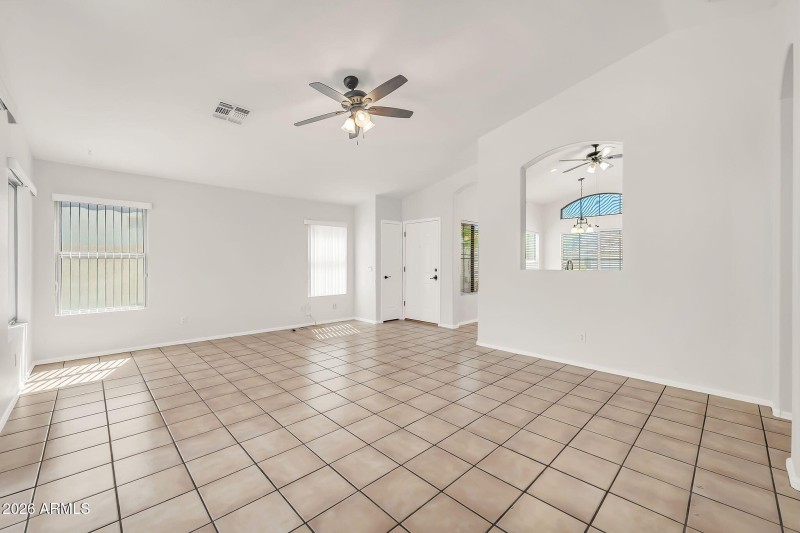 1284 W Kingbird Dr-5