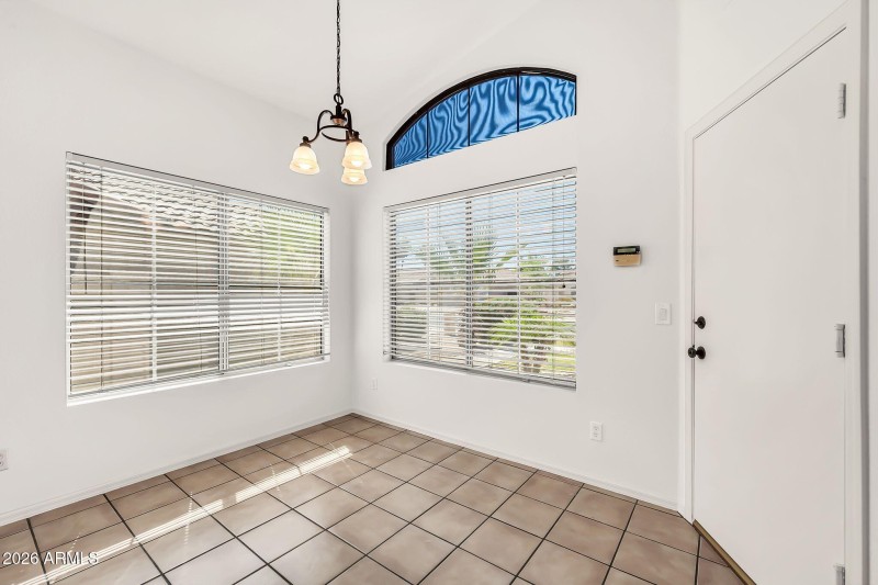 1284 W Kingbird Dr-8