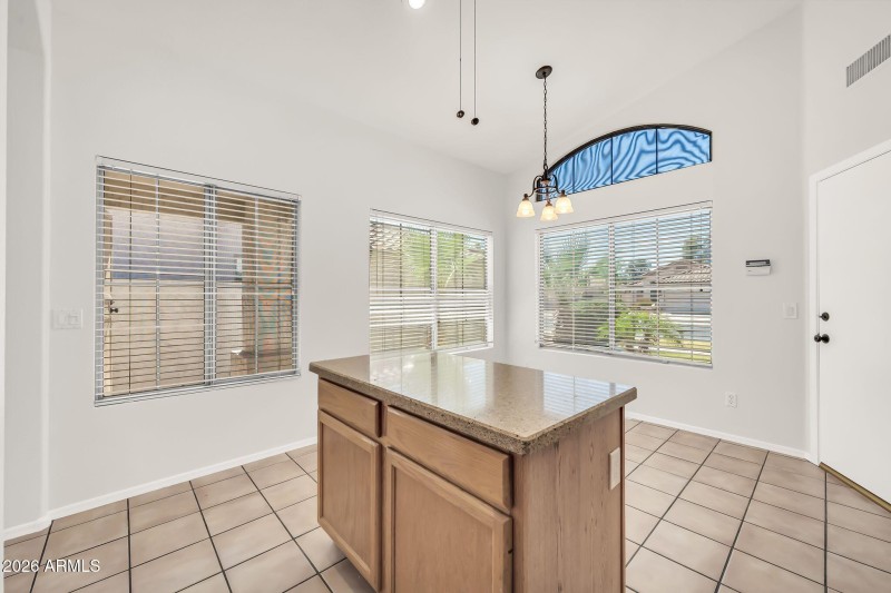 1284 W Kingbird Dr-9