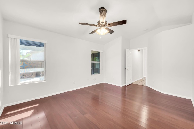1284 W Kingbird Dr-16