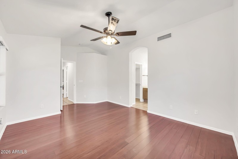 1284 W Kingbird Dr-17