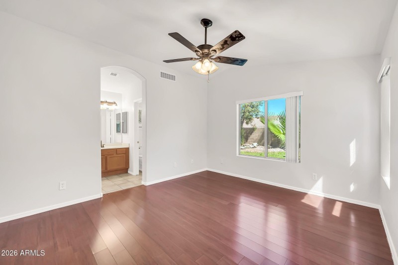 1284 W Kingbird Dr-18