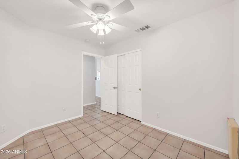 1284 W Kingbird Dr-20