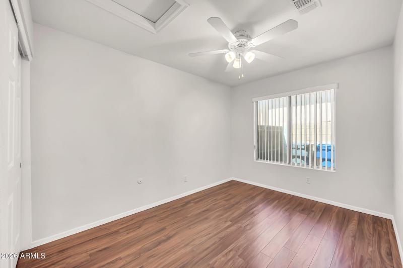 1284 W Kingbird Dr-27