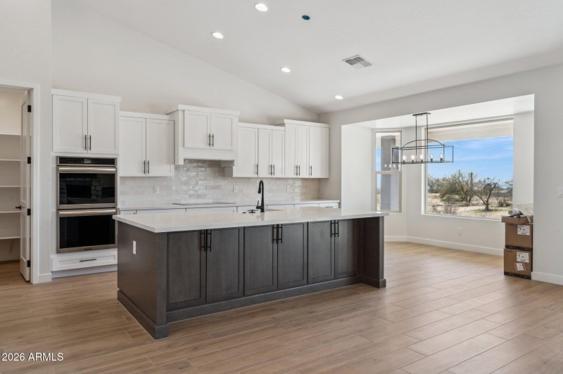 14-web-or-mls-13653-e-aloe-vera-dr - Cop