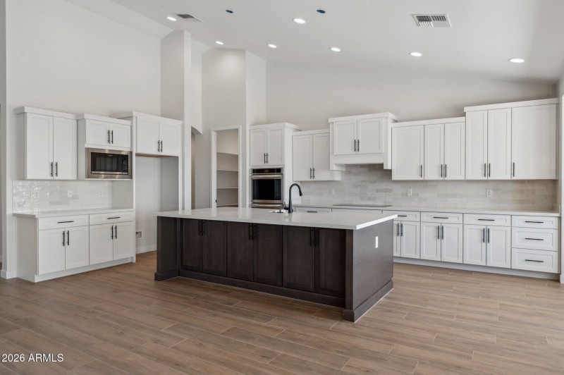 15-web-or-mls-13653-e-aloe-vera-dr - Cop