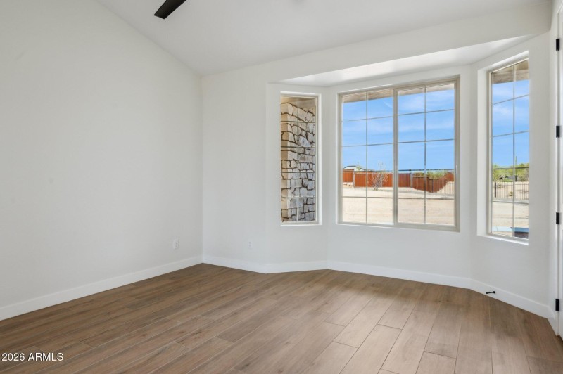 29-web-or-mls-13653-e-aloe-vera-dr - Cop
