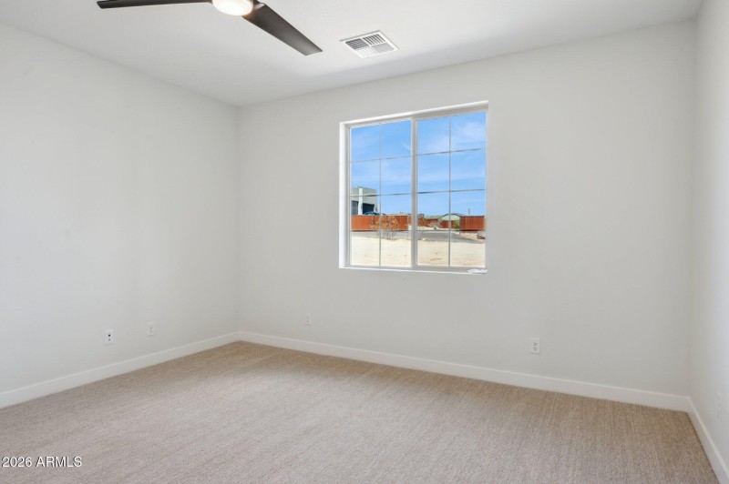 32-web-or-mls-13653-e-aloe-vera-dr - Cop