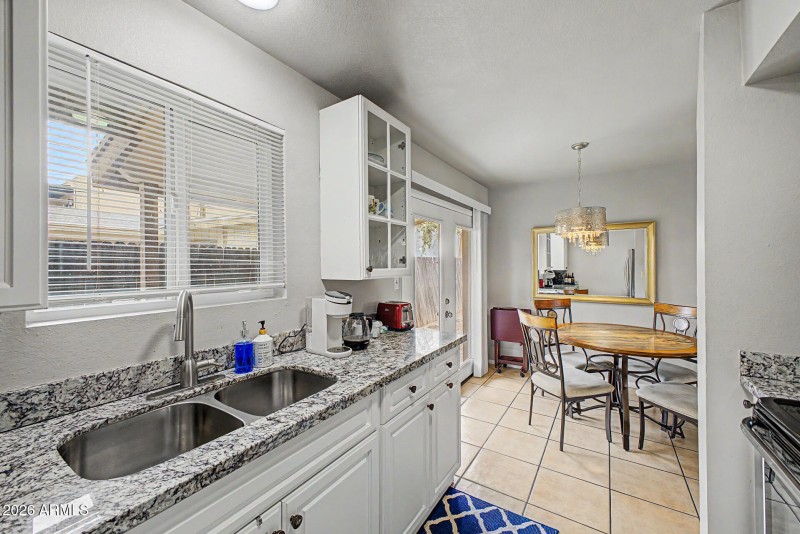 Unit 1 Kitchen_Dining