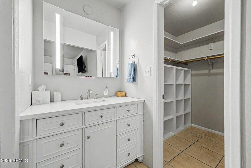 Unit 1 Primary Bathroom