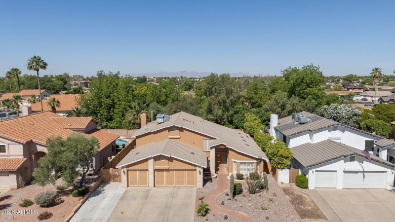 75-web-or-mls-10908-n-57th-ave