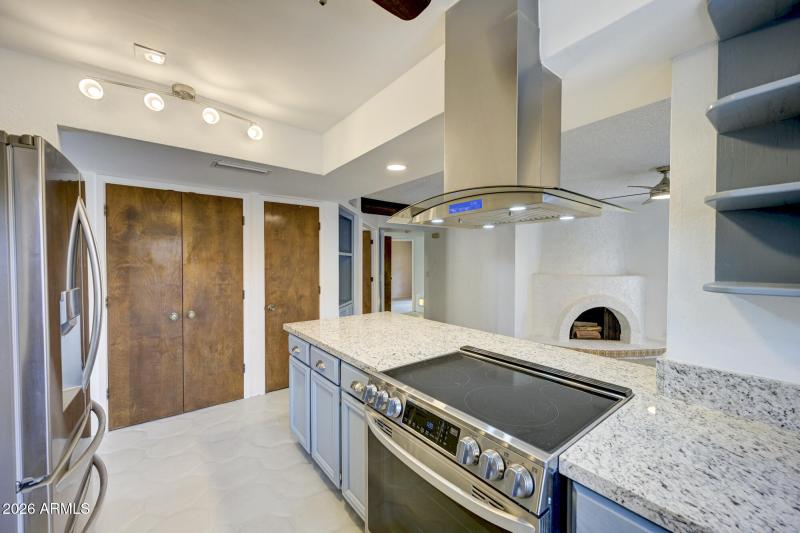 1001 E Becker Ln-19