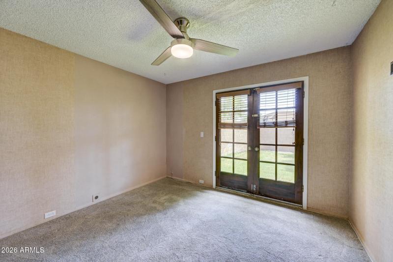 1001 E Becker Ln-31