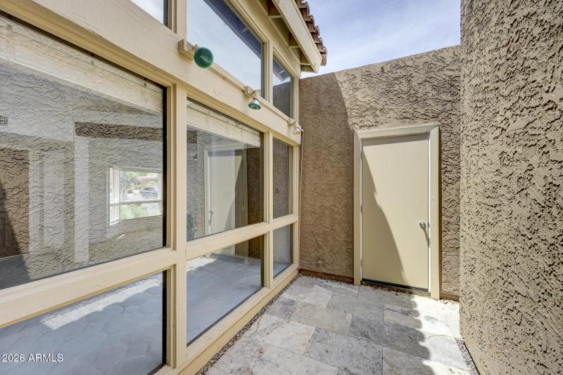 1001 E Becker Ln-39