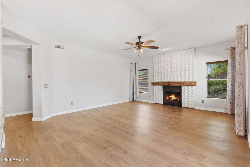 Living room with Fireplace