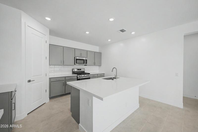 Kitchen 4