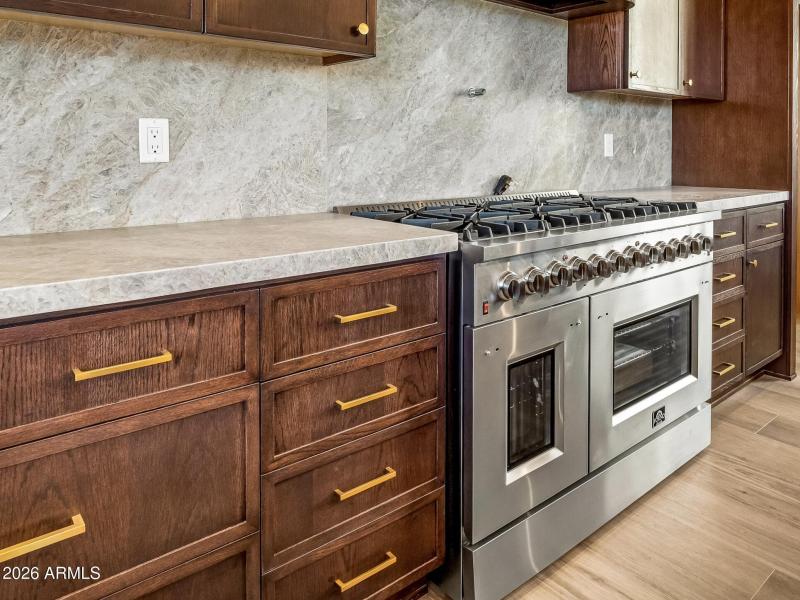 Gas range