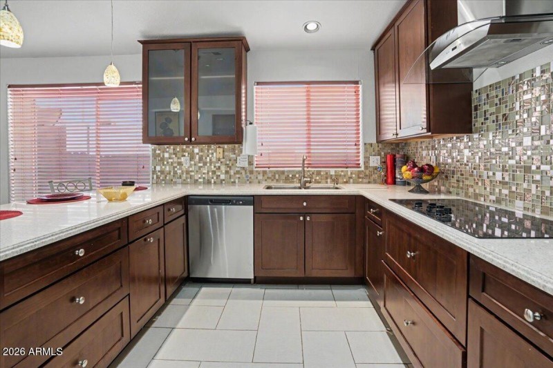 11-Kitchen