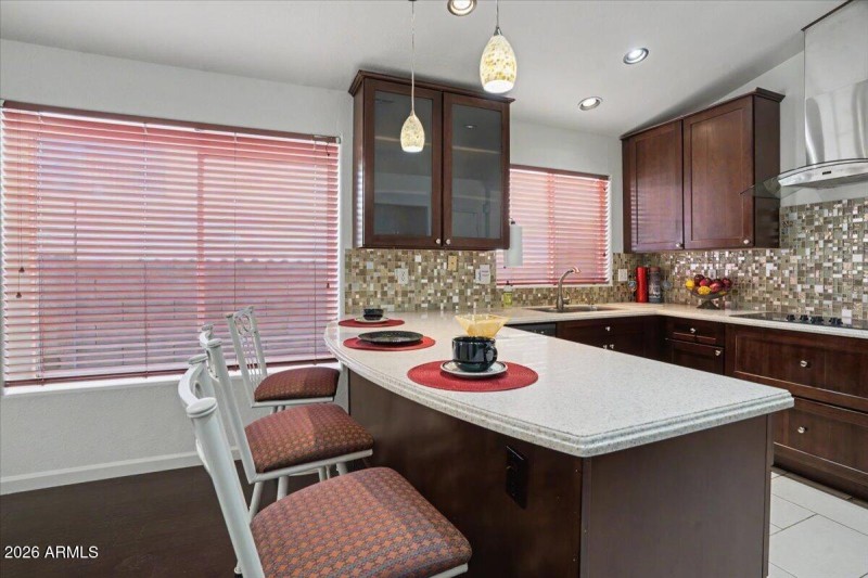 12-Breakfast Bar