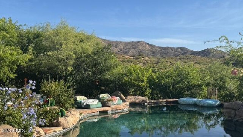 Poolside Privacy~