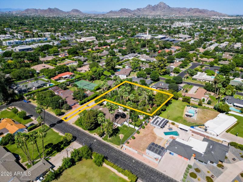 14-web-or-mls-6121 N 3rd Ave-14