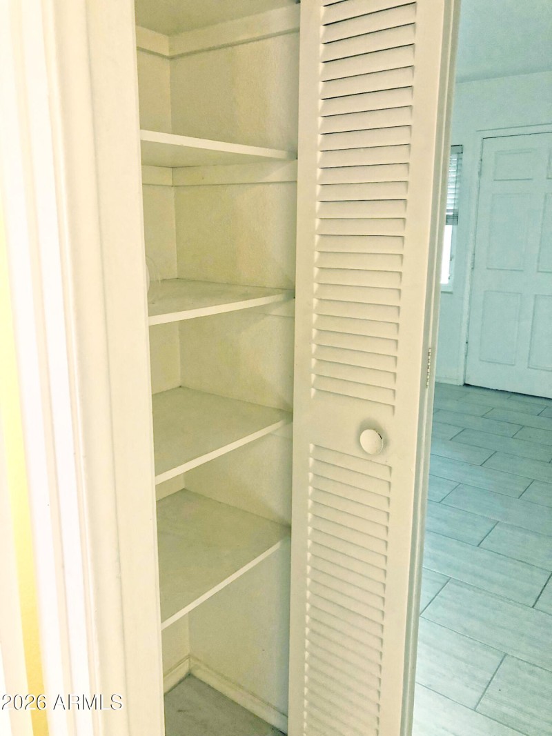 Closet2